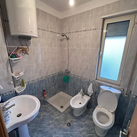 Apartament Viola Golem (Tirana)